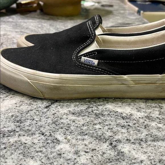 Vans Men's Black and White Slip-On Loafers Mens 9/womens 10.5 - Picture 6 of 7